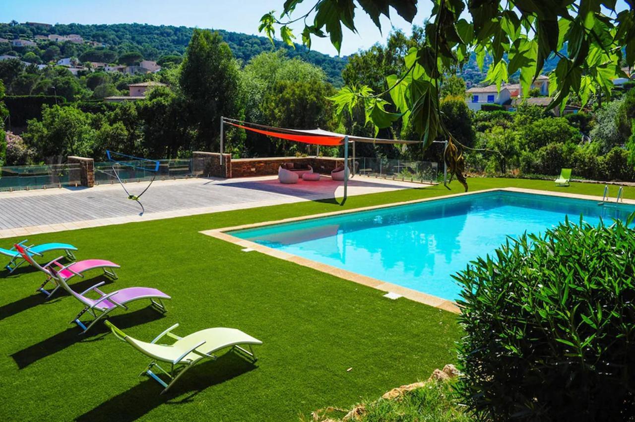 La Villa Romeo, Piscine Et Spa Сен Максим Екстериор снимка