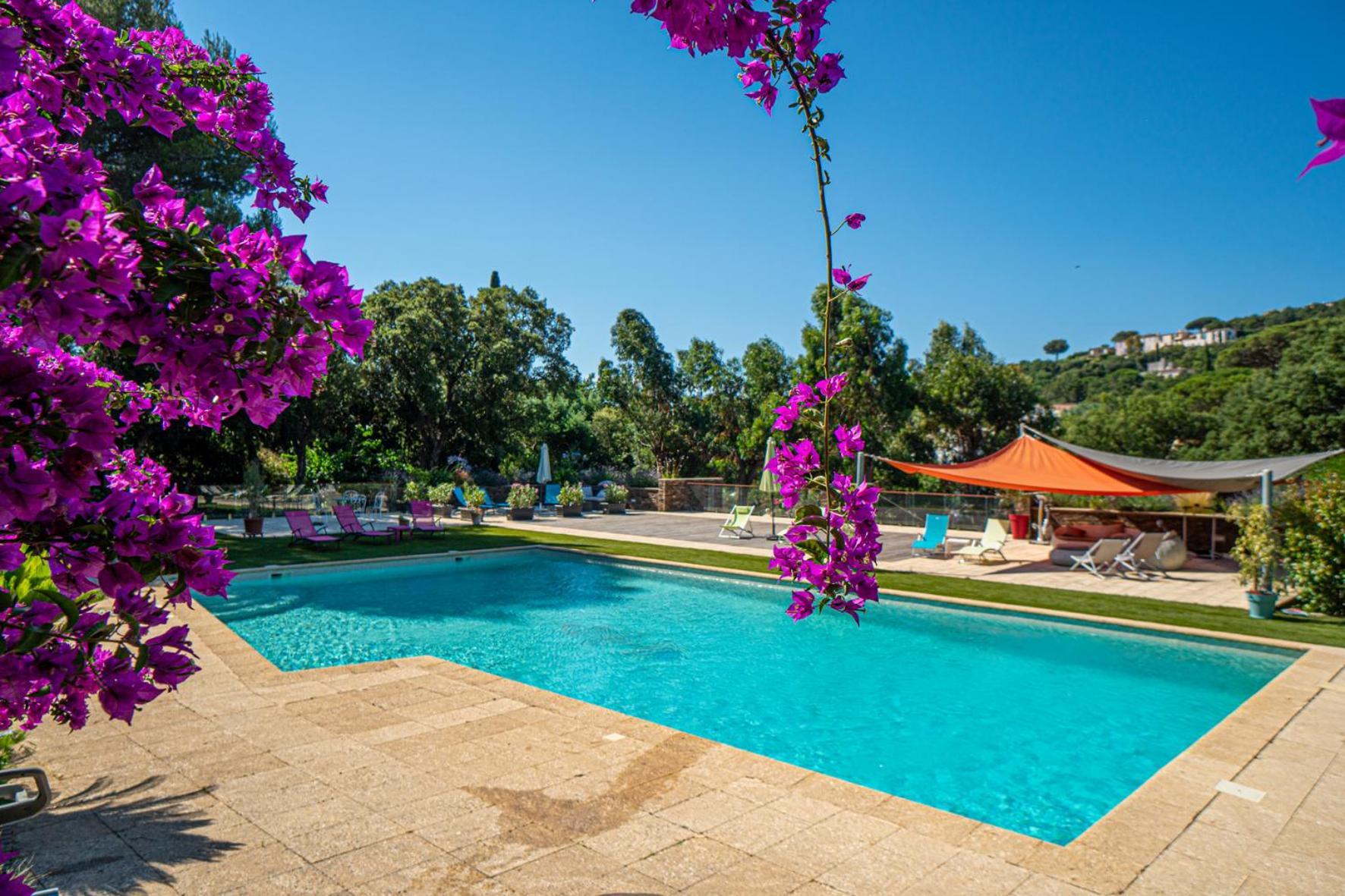 La Villa Romeo, Piscine Et Spa Сен Максим Екстериор снимка